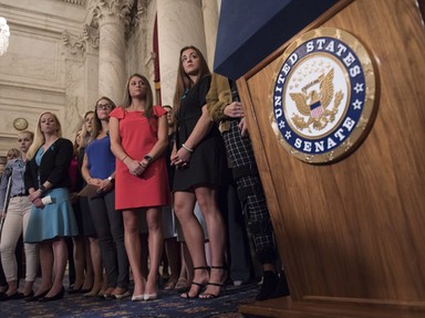 Dr. Larry Nassar egy szexuális ragadozó, akitől felfordul a gyomrom