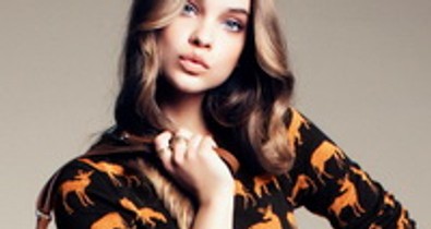 Palvin Barbi a legújabb H&M ruhákban
