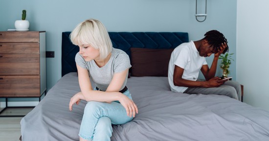 A párom másokat lájkol Instagramon, ez már megcsalásnak számít? A szakértő válaszol