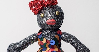 Divatbabákkal segíti az UNICEF a veszélyben levő gyermekeket