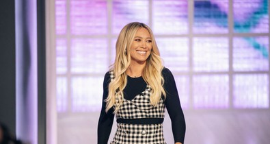 Megszületett Hilary Duff negyedik gyermeke, elképesztően intim fotókat osztott meg róla