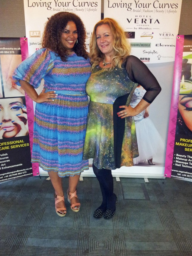 Zsuzska Nikki Gomezzel