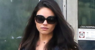 Mila Kunis pocakja óriási, nézd milyen cuki kismama