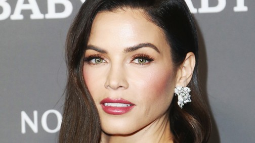 Jenna Dewan forró csókot váltott új szerelmével: úgy tűnik boldogabb, mint valaha