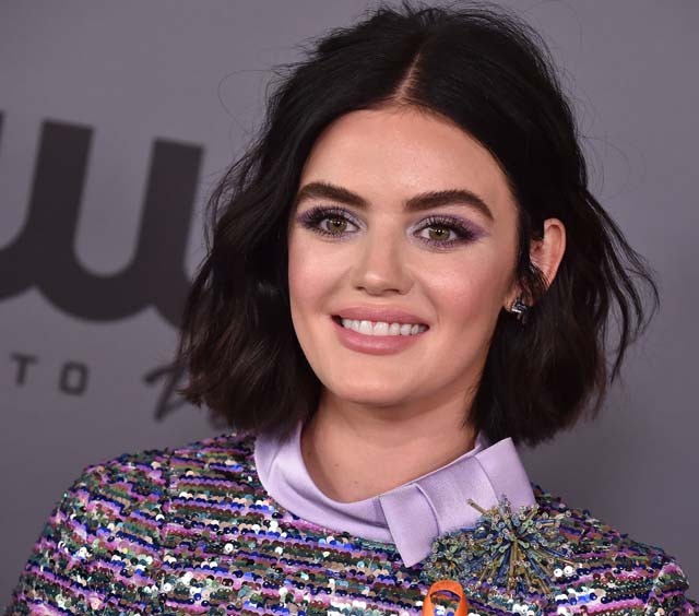Lucy Hale First Lady-nek öltözött és milyen jól tette