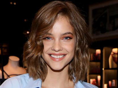 Palvin Barbara hivatásos melltartó villantó immár, Miamit felgyújtotta a forró szettjével