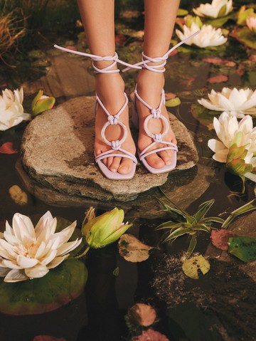 Lila bőrszandál RESERVED 19 995 Ft