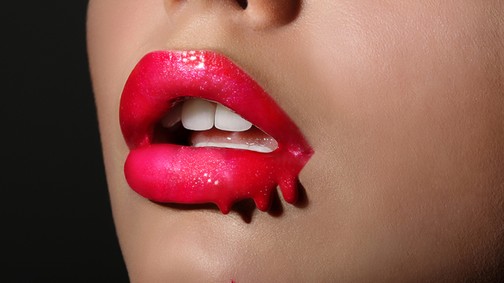 Rúzs helyett ajaktinta: ez tutira bírja majd a hőséget