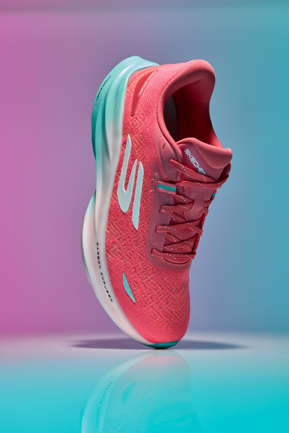 Legyél szélsebes a Skechers AERO futócipőkben! (x)