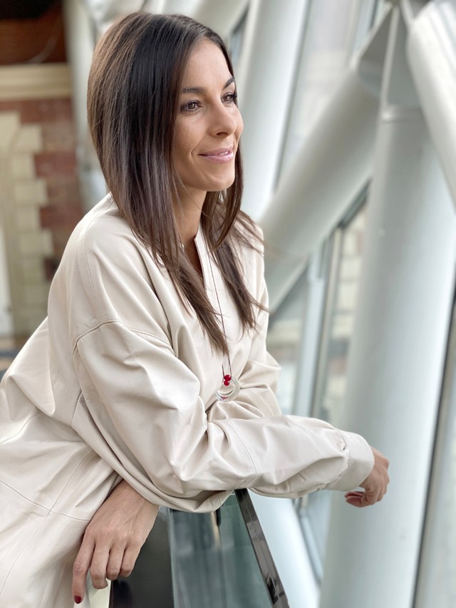 Molnár Andi bátran kísérletezik a színekkel, és milyen jól teszi