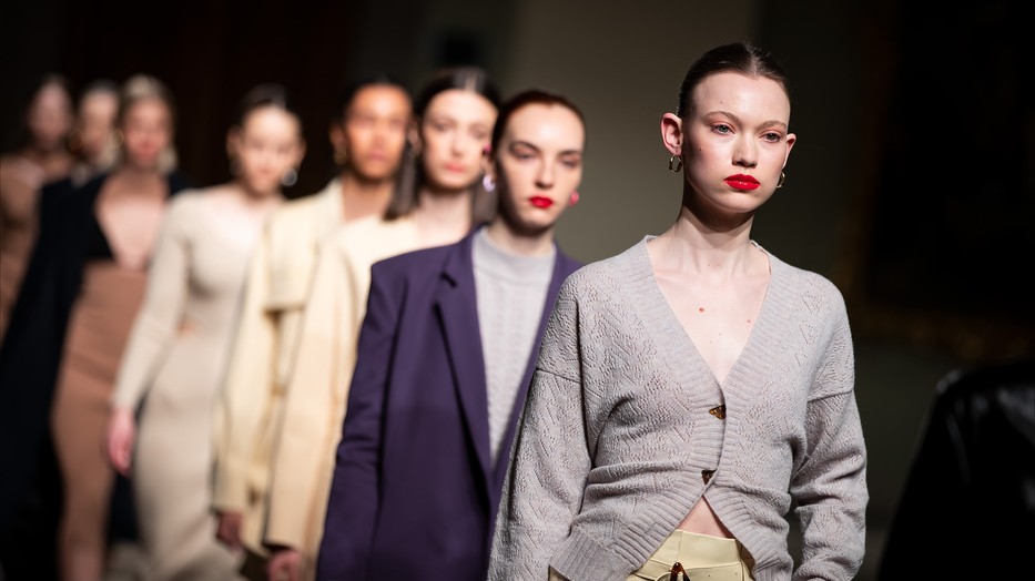 Az Aeron kifutóját továbbra is a pasztell árnyalatok utalták