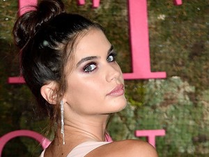 A gyönyörű bikinimodell halloweeni jelmezétől rémálmaid lesznek