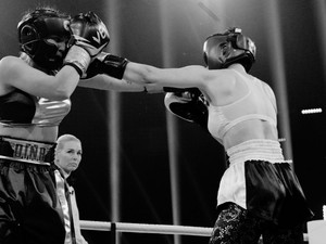 Mérő Vera: „A ringben a legjobban felépített celeb-maszk is lehullik. És ez az emberközeli, esendő állapot valóban izgalmas”