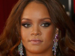 Rihanna már ékszert is tervez