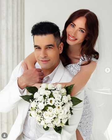 Kiara Lord és Lakatos Levente esküvői képei hatalmas sikert arattak a közösségi oldalon. A két jóbarát április elseje alkalmából viccelte meg a rajongókat. 