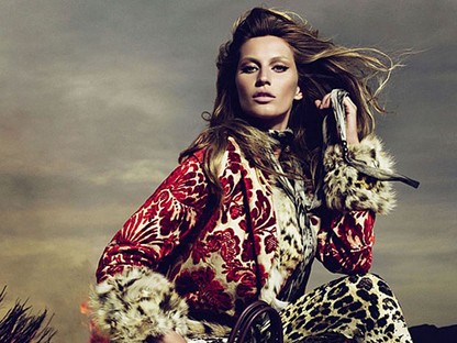 Roberto Cavalli 75!  - A szexi csillogás és az állatminták királya