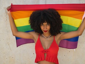 Tudod, ki tervezte az LMBTQ mozgalom nemzetközi jelképét?