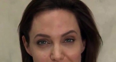 Míg Angelina Jolie beteg, addig a fiúk tartják a frontot