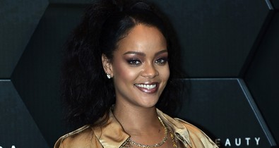 Hoppá: Rihanna lebukott, újra a régi pasijával