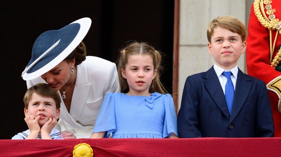 Mennyire ismered György herceget, Sarolta hercegnőt és Lajos herceget? Teszteld le! 