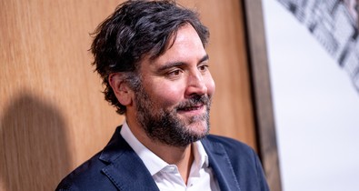 Megszületett az Így jártam anyátokkal sztárjának első gyermeke, Josh Radnor 51 évesen lett édesapa