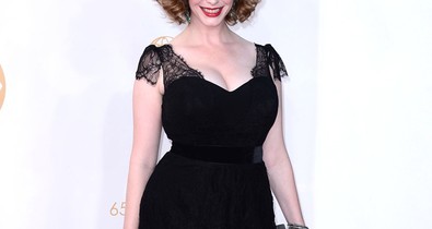 Klasszikusan sikkes az elbűvölő vörös hajú szépség