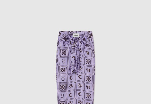 Tarol a magyar divat: A Nanushka Kopjafa kollekcióját azonnal látnod kell!