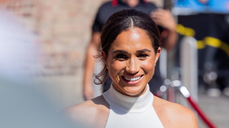 Meghan Markle a laza sikkes öltözködés mestere, ez a szett is bizonyítja