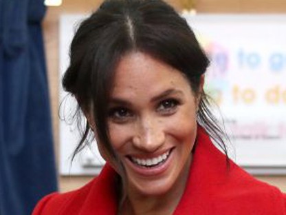 Meghan Markle szakadt farmerben, pilóta napszemüvegben castingolja új alkalmazottját