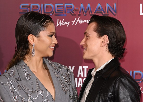Zendaya különleges gyűrűvel pecsételte meg szerelmét Tom Hollanddal