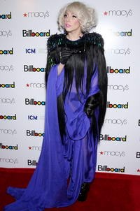 lady-gaga-billboard-200x-d00004E309858e5994ae1.jpg