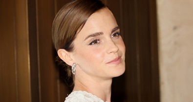 Emma Watson élete egyik legszebb ruhájában tért vissza, ráadásul Vilmos herceg oldalán