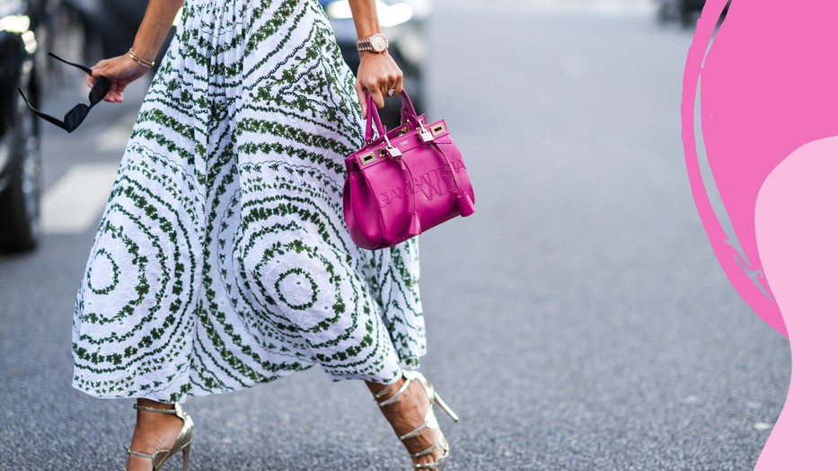 Párizs stílusikonjai jelentik, a magas sarkú újra trendi - így viseld!