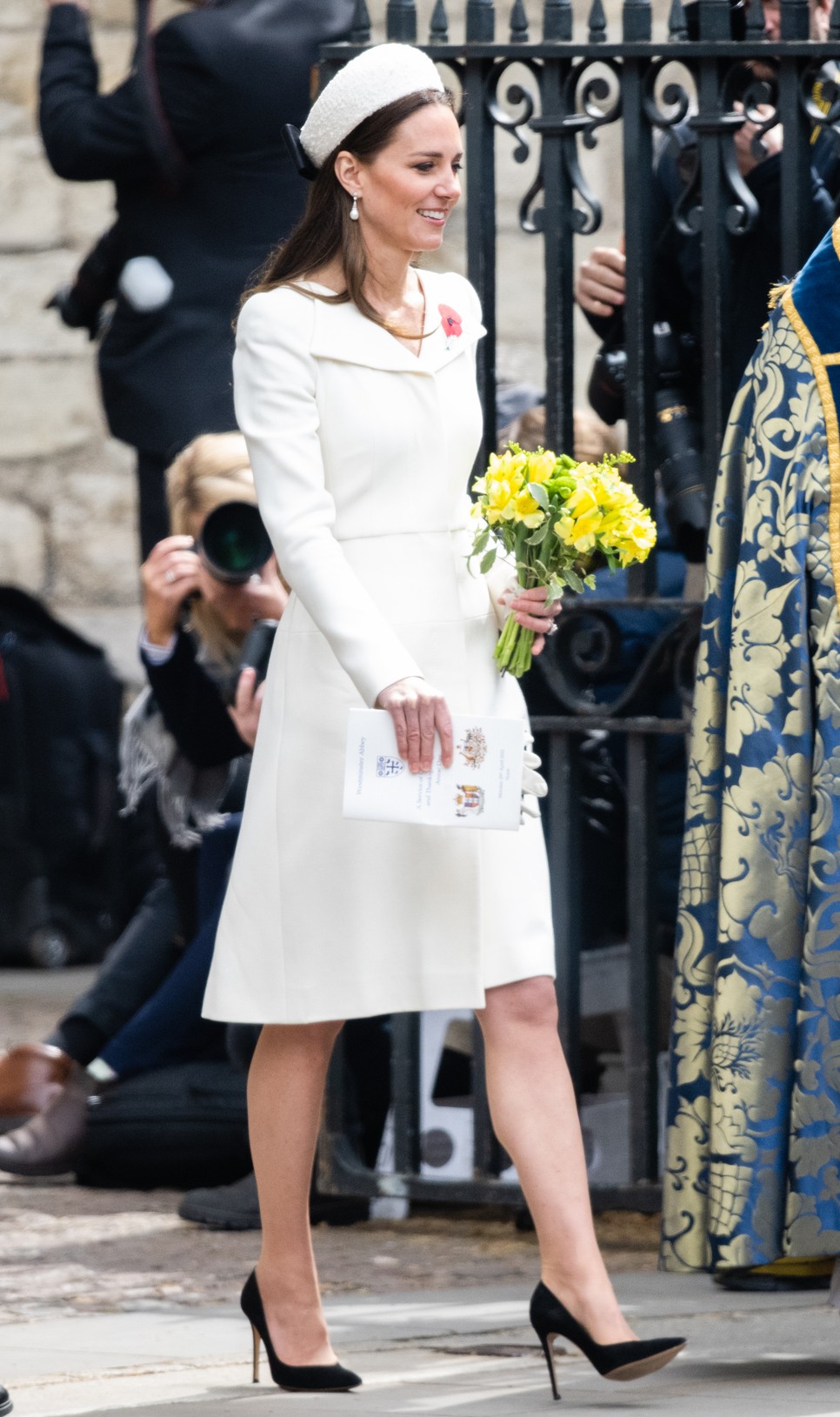 Kate Middleton visszatért a jól bevált öltözködési formulájához