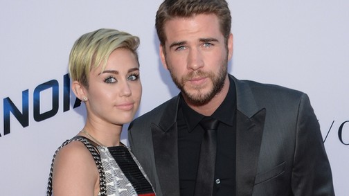 Azt pletykálják Miley Cyrus és Liam Hemsworth szakítottak! Íme a pár reakciója