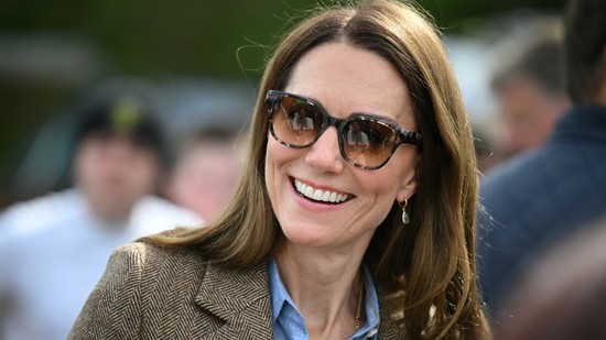 Ezzel a zseniális trükkel tér ki a kényes témák elől Katalin hercegné, mesteri módon kezeli a helyzetet