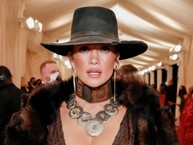 Jennifer Lopez western lookja volt a 2021-es Met gála egyik legjobbja
