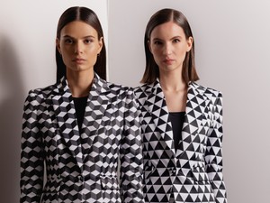 Lakatos Sándor újra női ruhakollekciót tervezett - és nem is akármilyet!