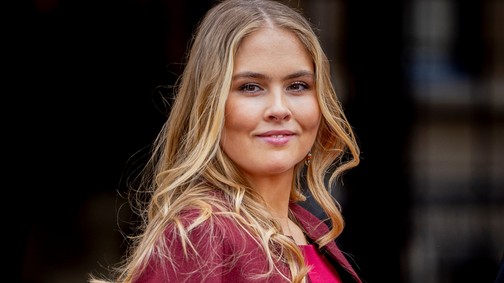 Csak ámulnak az alattvalók Katalin Amália hercegnő szépségén: a holland trónörökös mindenkit levett a lábáról mesés szettjével