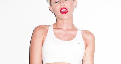 Cigizik, kézenáll és szereti magát Miley Cyrus