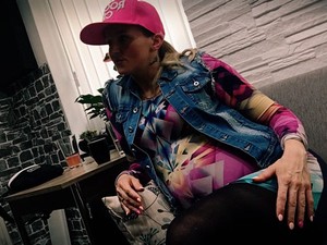 Ezen a héten Kollányi Zsuzsi mutatja meg, hogyan öltözködik kismamaként