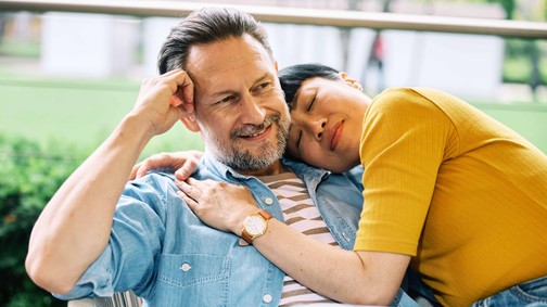 Ha a szüleid nem tudták kimutatni az érzelmeiket, te is sérülten fogsz szeretni