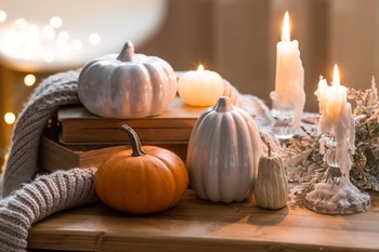 11 lakberendezési tárgy, amivel azonnal halloween hangulatot teremtesz az otthonodban