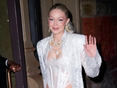 Gigi Hadid földre szállt angyalként ünnepelte a születésnapját: ezt a szettet nem tudjuk kiverni a fejünkből