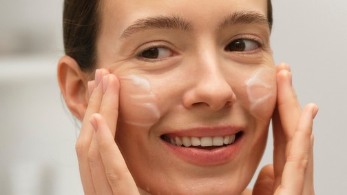 Frissítsd fel a rutinod az aktív összetevők erejével: ezekkel a termékekkel pillanatok alatt elérhető a 'flash effect' bőrápolási trend