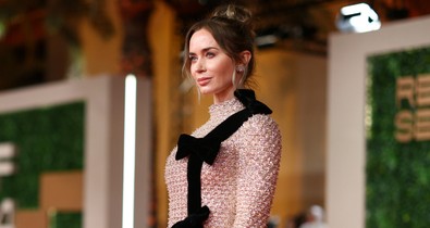 Emily Blunt sokkoló átváltozáson esett át: új hajszínével alig ismertünk rá