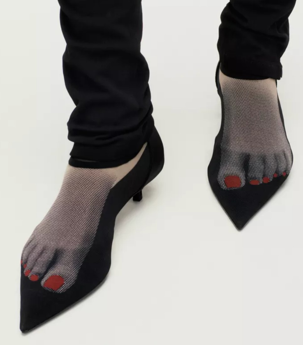 Természetesen a Zara márka gyorsan reagált a visszatérő trendre