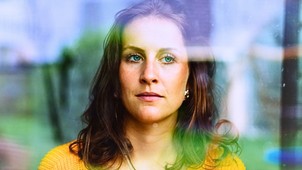 Drasztikus, és végleges: mi állhat a ghosting hátterében? Családterapeutával beszélgettünk a jelenségről