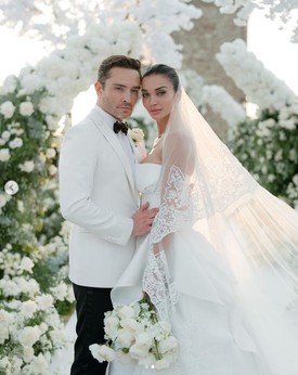Ilyen volt Ed Westwick és Amy Jackson nagy napja