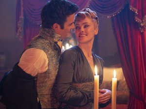 Bridgerton rajongók, ez a ti napotok: Jönnek a Netflix sikersorozat negyedik évadának izgalmas részletei